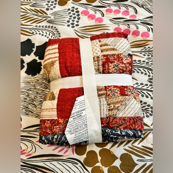 NEW Pottery Barn Emerson Reversible Quilted Euro Pillow Sham Americana NWT - Picture 6 of 6